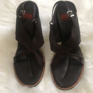 Goff redo Fantini Italian made leather sandals.